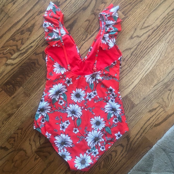 Jessica Simpson red floral ruffle strapped one piece swimsuit SMALL - Picture 2 of 3